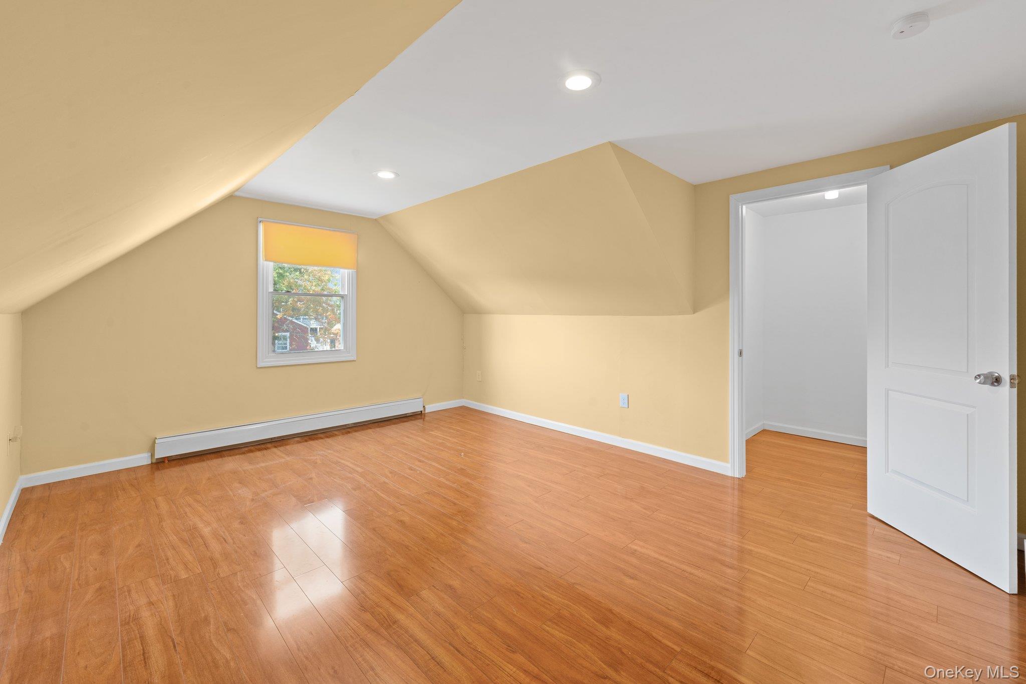 #20 photo, 310 Miller Avenue, ナッソー郡 Freeport , NY 11520