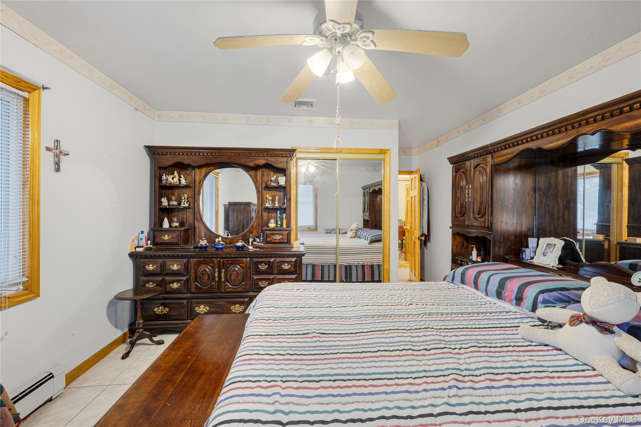 #11 photo, 168A N Oak Street, Massapequa , NY 11758