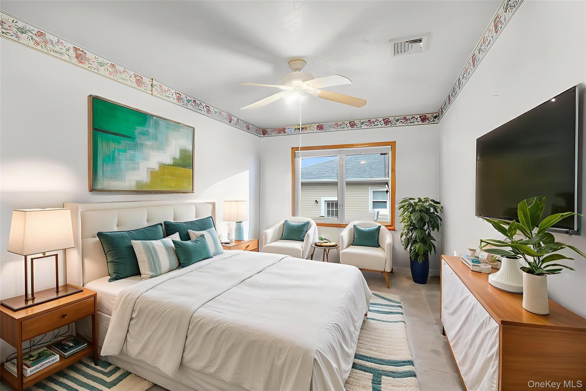 #14 photo, 168A N Oak Street, Massapequa , NY 11758