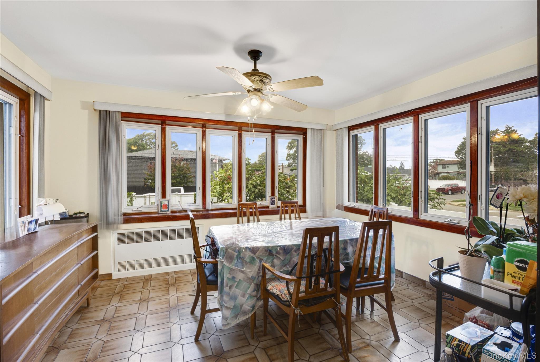 #4 photo, 168A N Oak Street, Massapequa , NY 11758