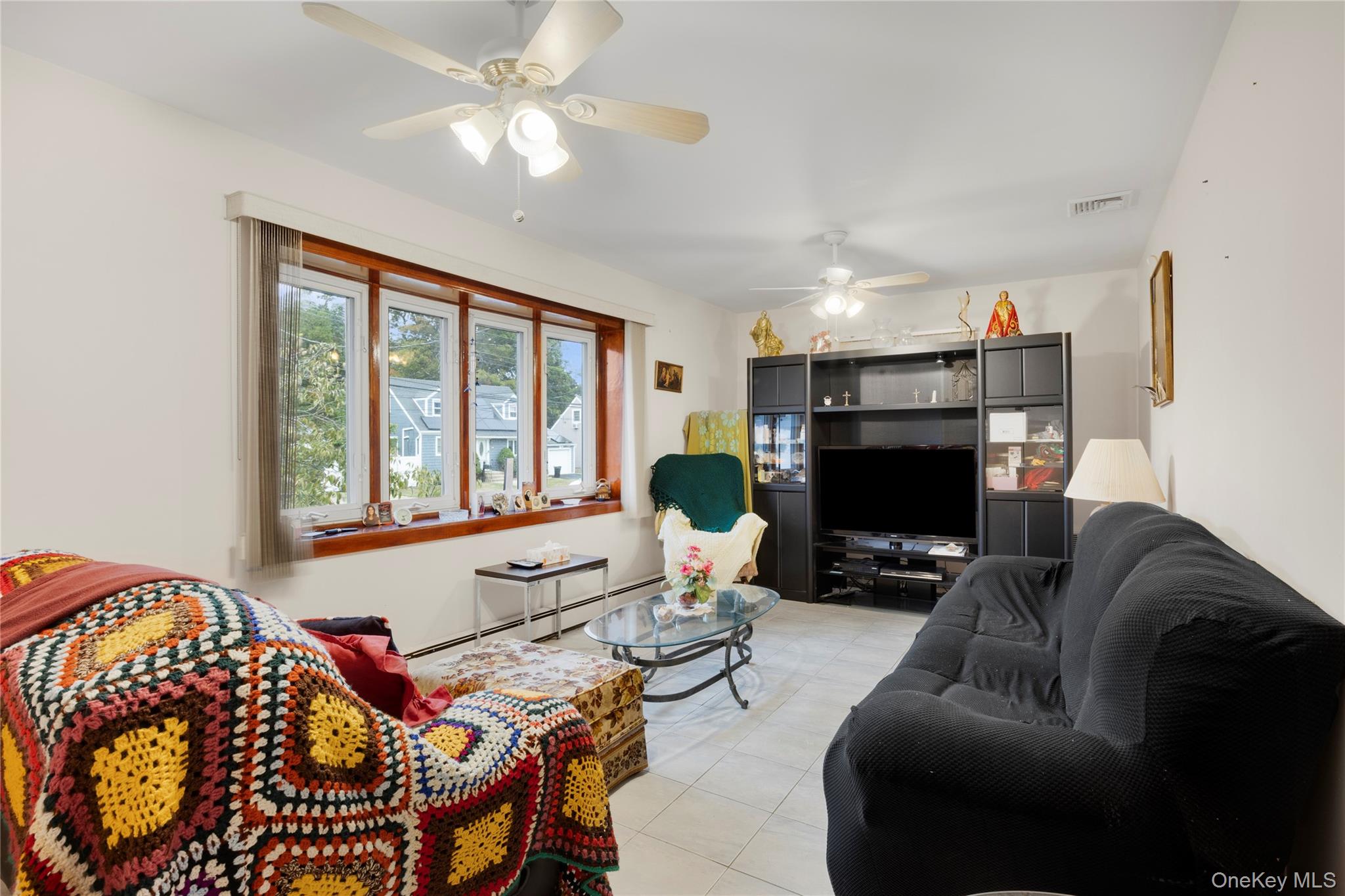 #6 photo, 168A N Oak Street, Massapequa , NY 11758