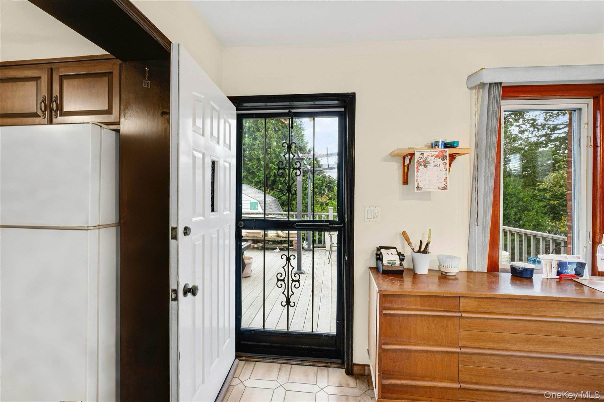 #8 photo, 168A N Oak Street, Massapequa , NY 11758