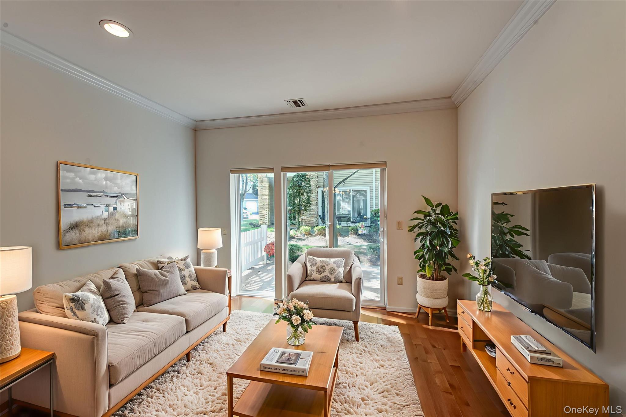 #6 photo, 93 Carriage Lane, ナッソー郡 Plainview , NY 11803