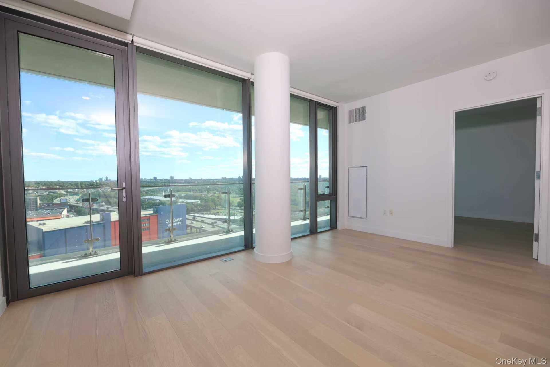 #7 photo, 13101 40th Road, Flushing , NY 11354