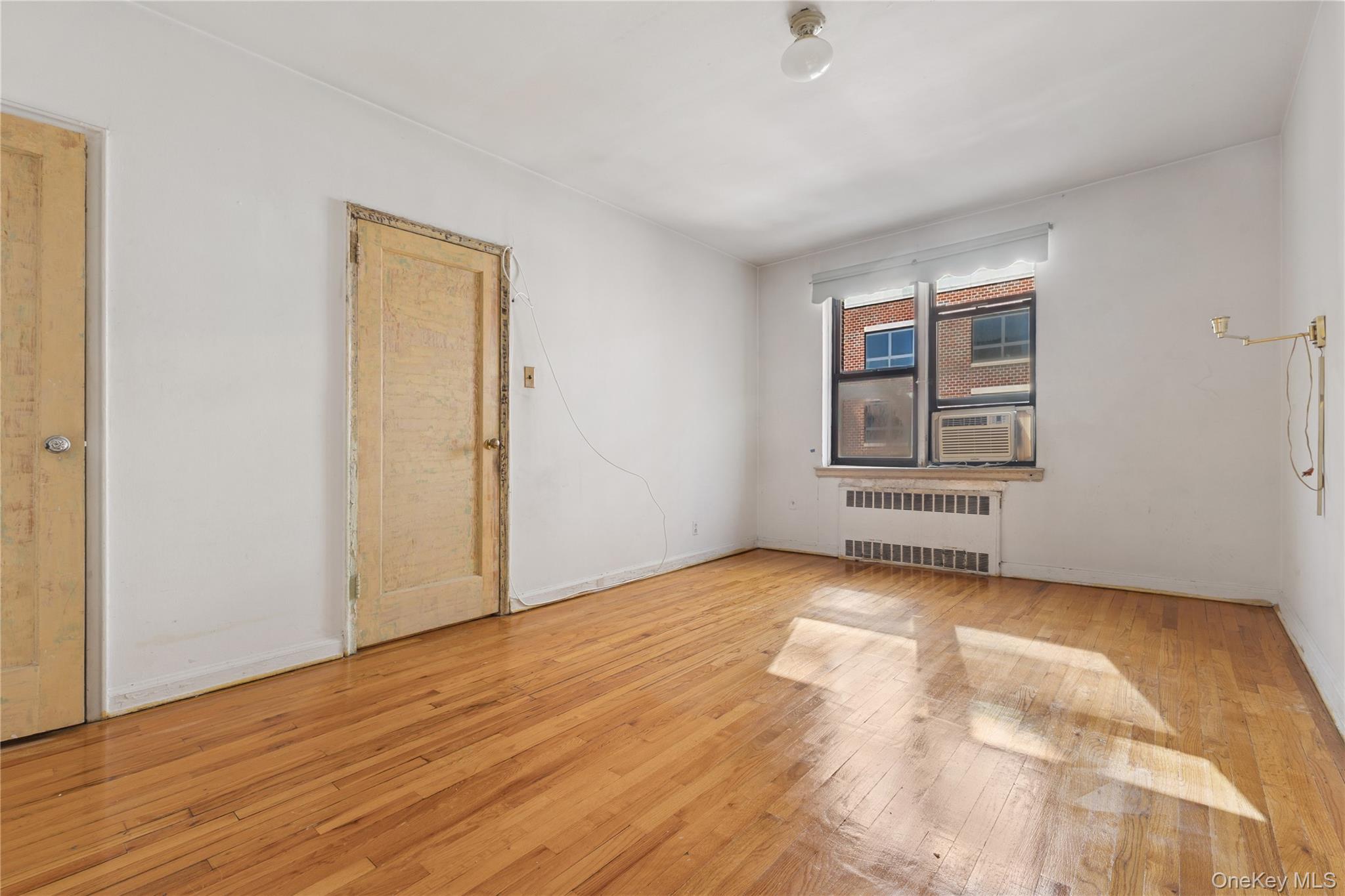 #10 photo, 123-35 82nd Road, クイーンズ区 Kew Gardens , NY 11415