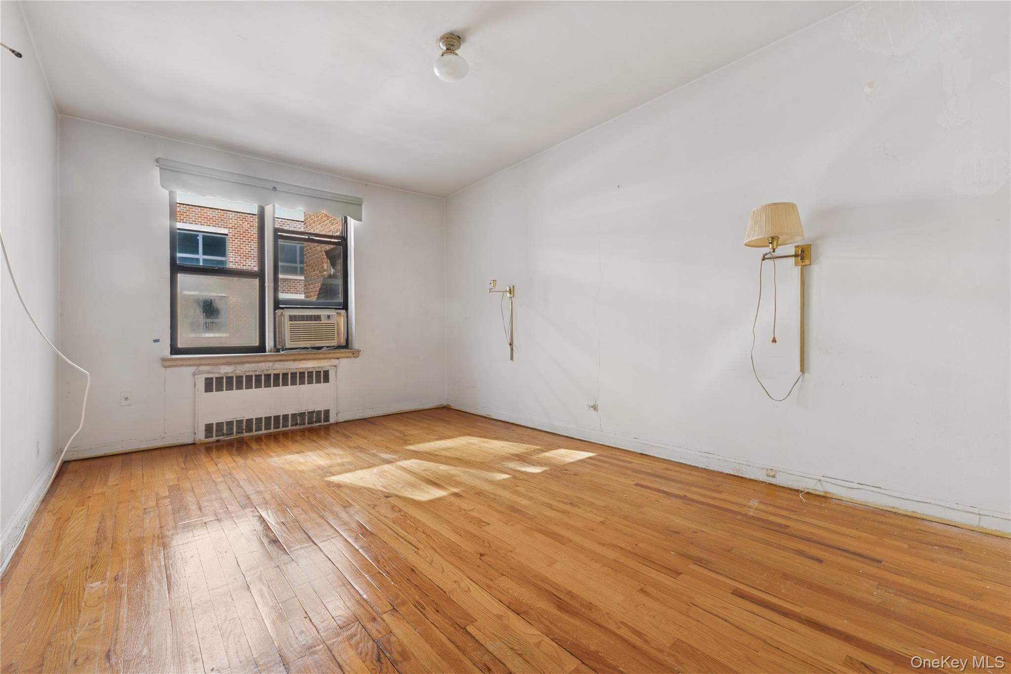 #11 photo, 123-35 82nd Road, クイーンズ区 Kew Gardens , NY 11415