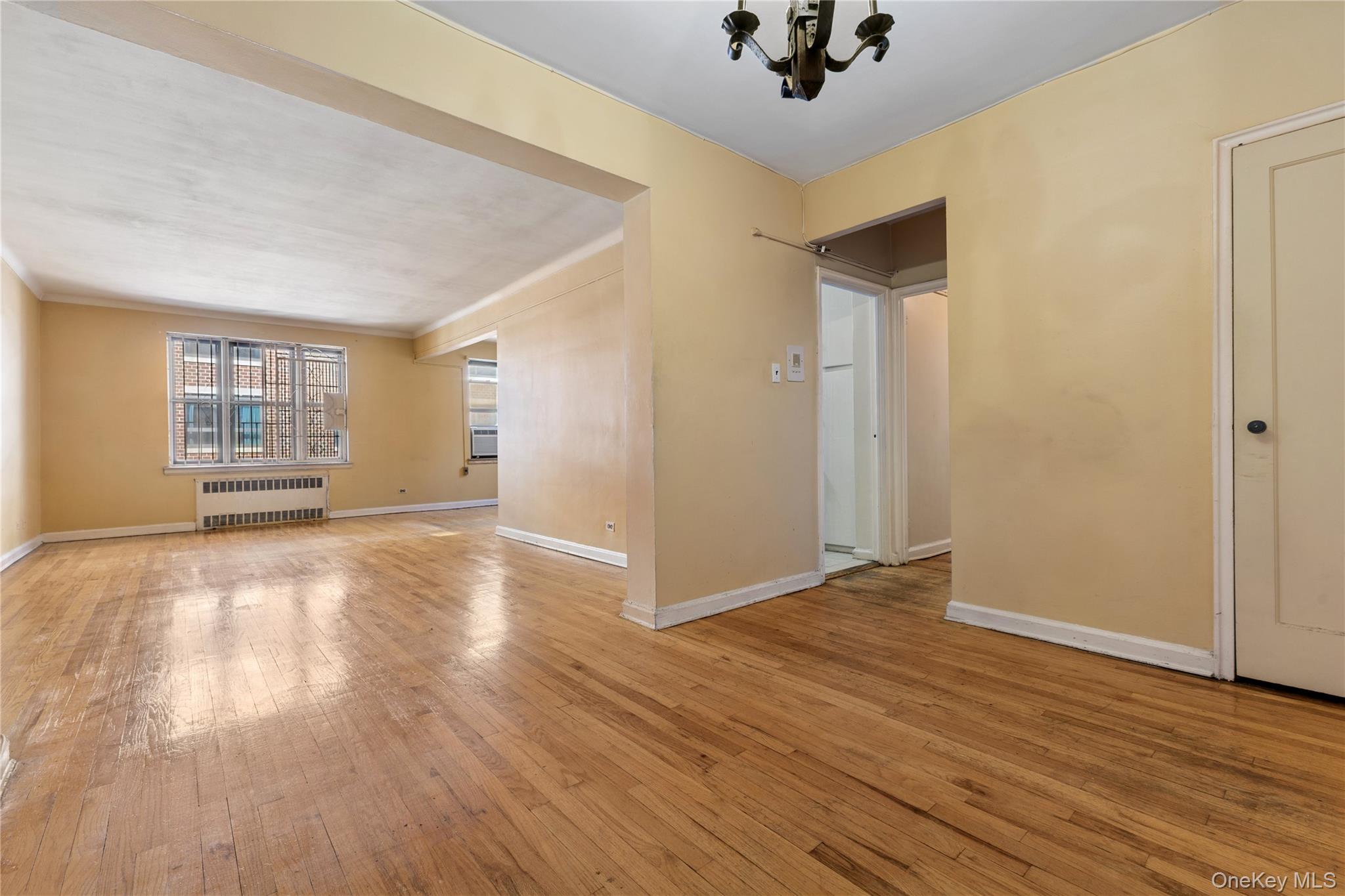 #8 photo, 123-35 82nd Road, クイーンズ区 Kew Gardens , NY 11415