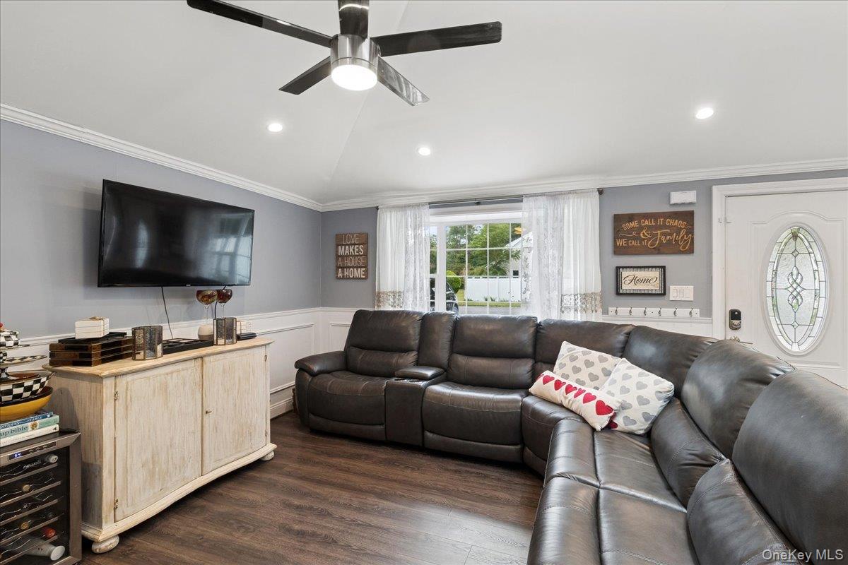 #11 photo, 7 Pinetree Drive, サフォーク郡 Shirley , NY 11967