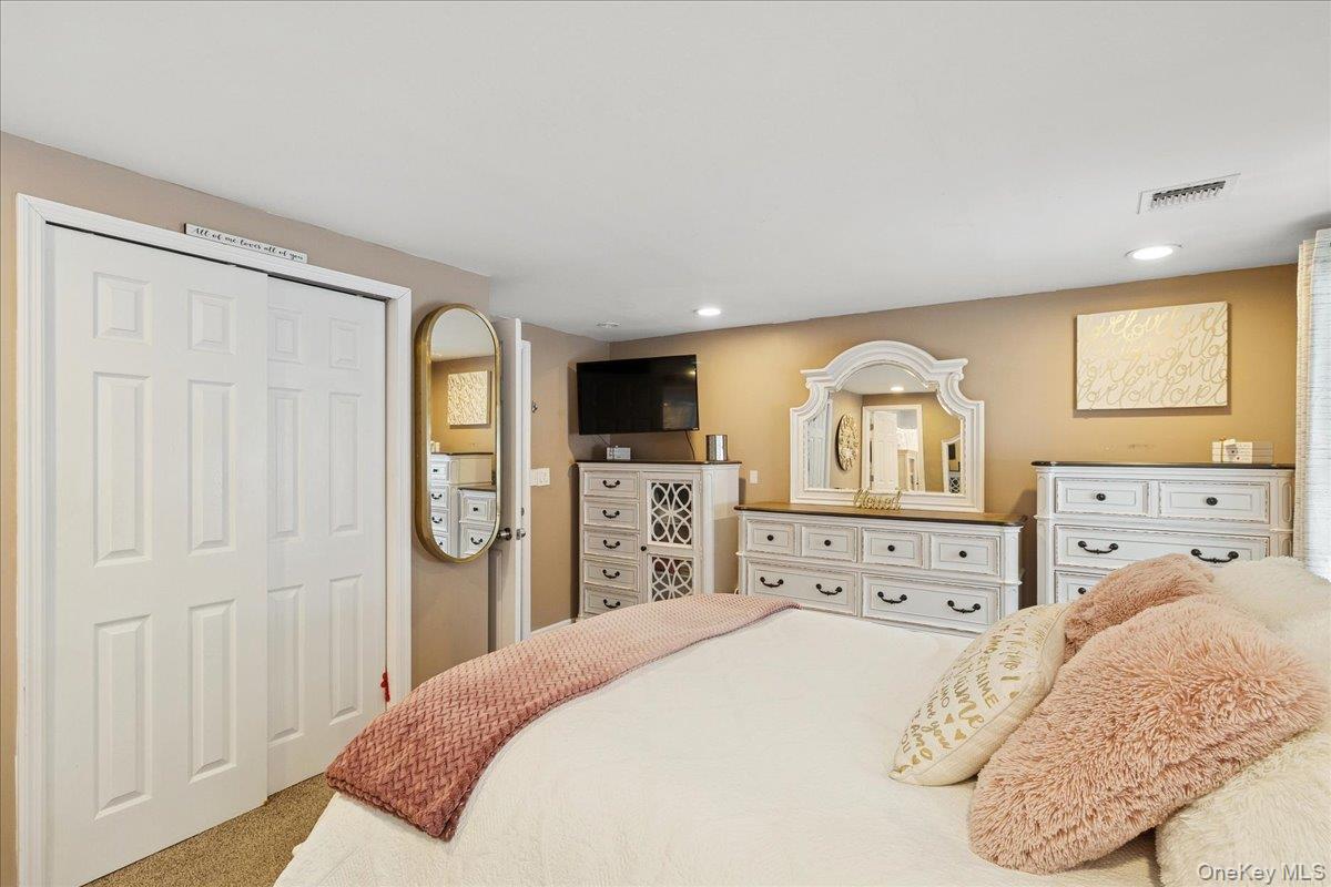 #15 photo, 7 Pinetree Drive, サフォーク郡 Shirley , NY 11967