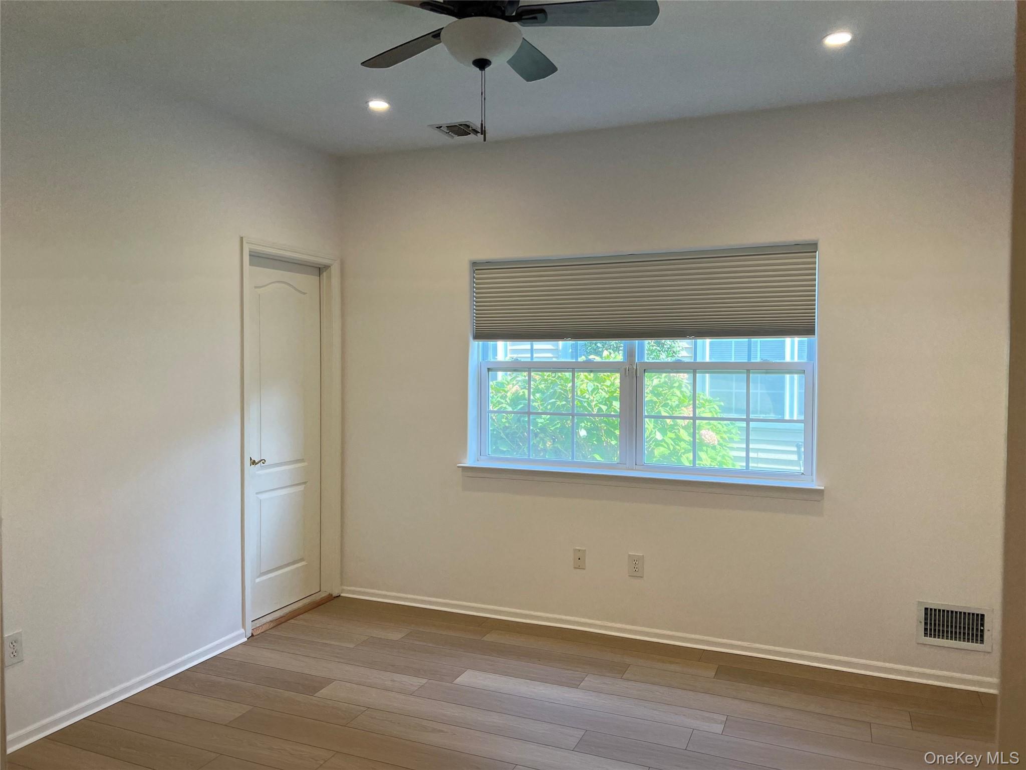 #15 photo, 85 Windwatch Drive, サフォーク郡 Hauppauge , NY 11788