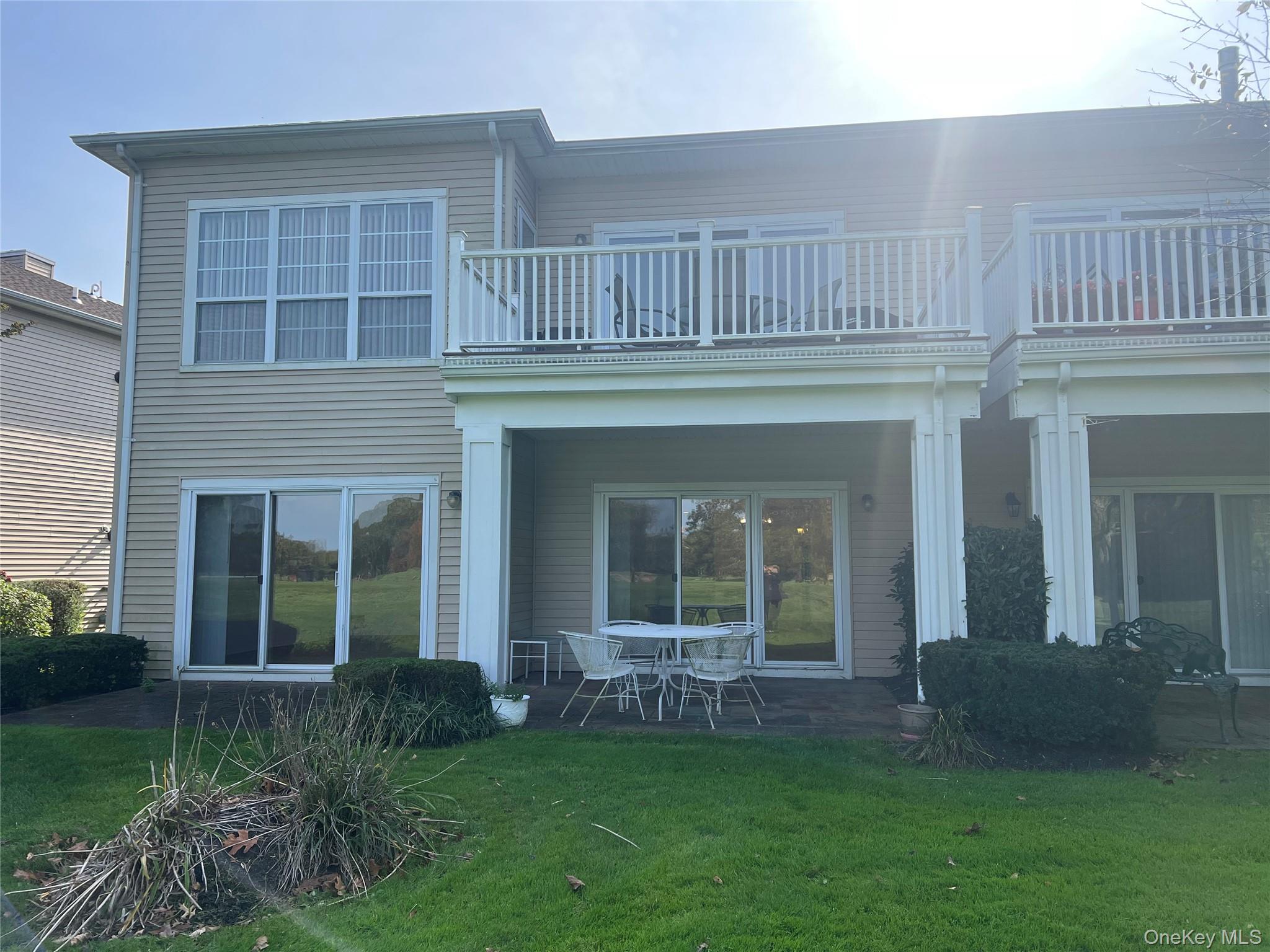 #18 photo, 85 Windwatch Drive, サフォーク郡 Hauppauge , NY 11788