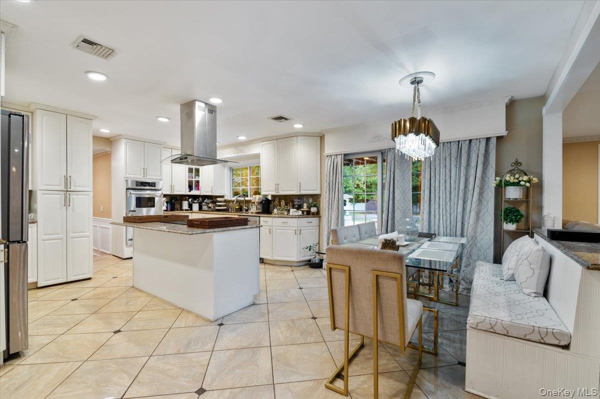 #14 photo, 626 Caledonia Road, Dix Hills , NY 11746