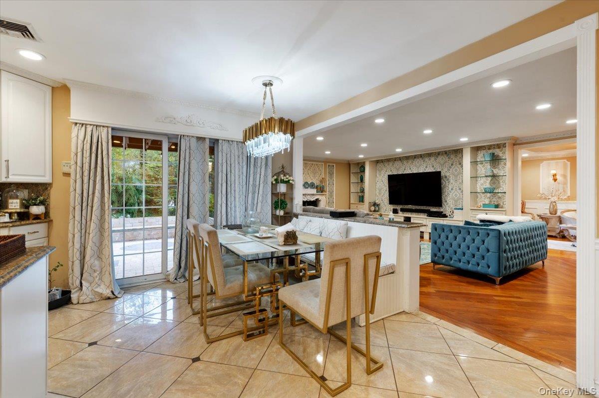 #15 photo, 626 Caledonia Road, Dix Hills , NY 11746