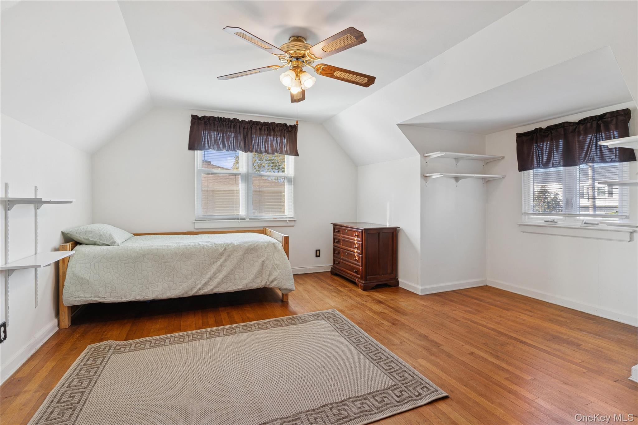 #14 photo, 14 Bell Court, ナッソー郡 Bellmore , NY 11710