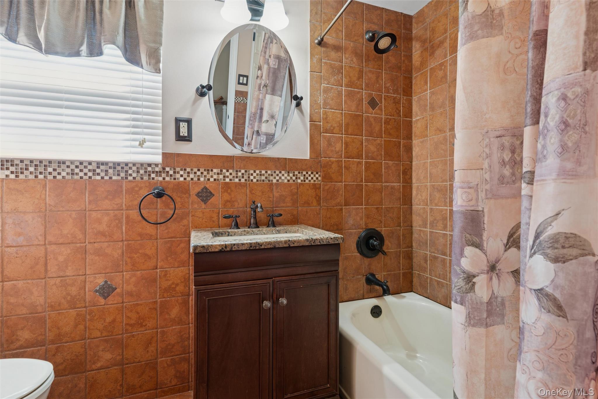 #15 photo, 14 Bell Court, ナッソー郡 Bellmore , NY 11710