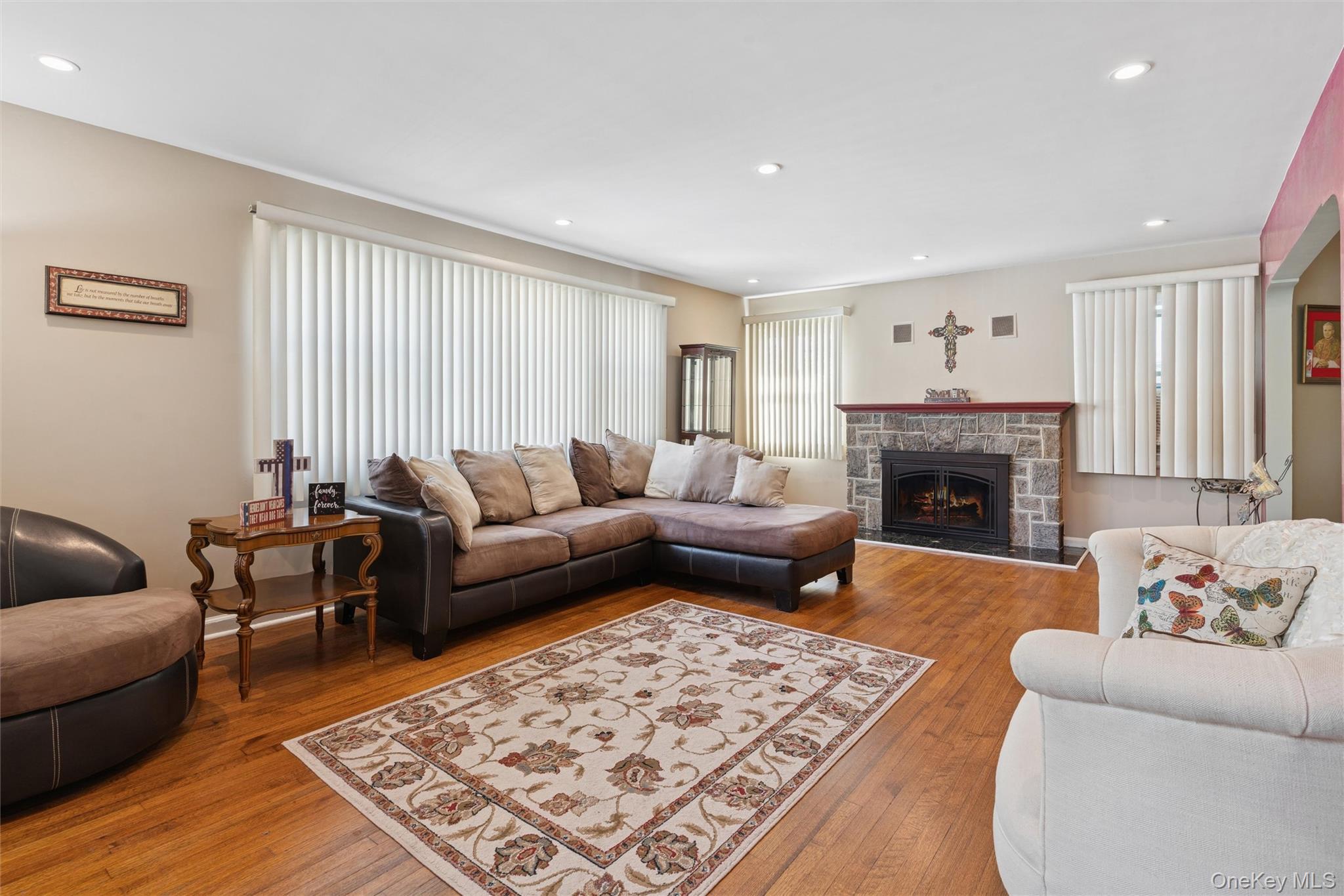 #4 photo, 14 Bell Court, ナッソー郡 Bellmore , NY 11710