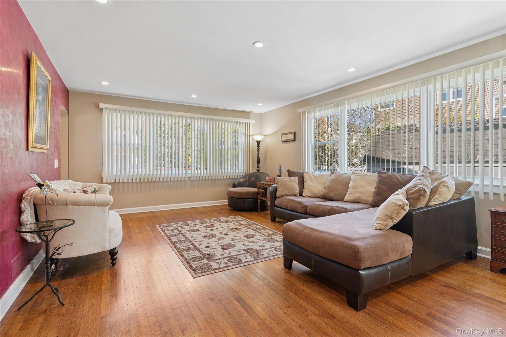 #5 photo, 14 Bell Court, ナッソー郡 Bellmore , NY 11710