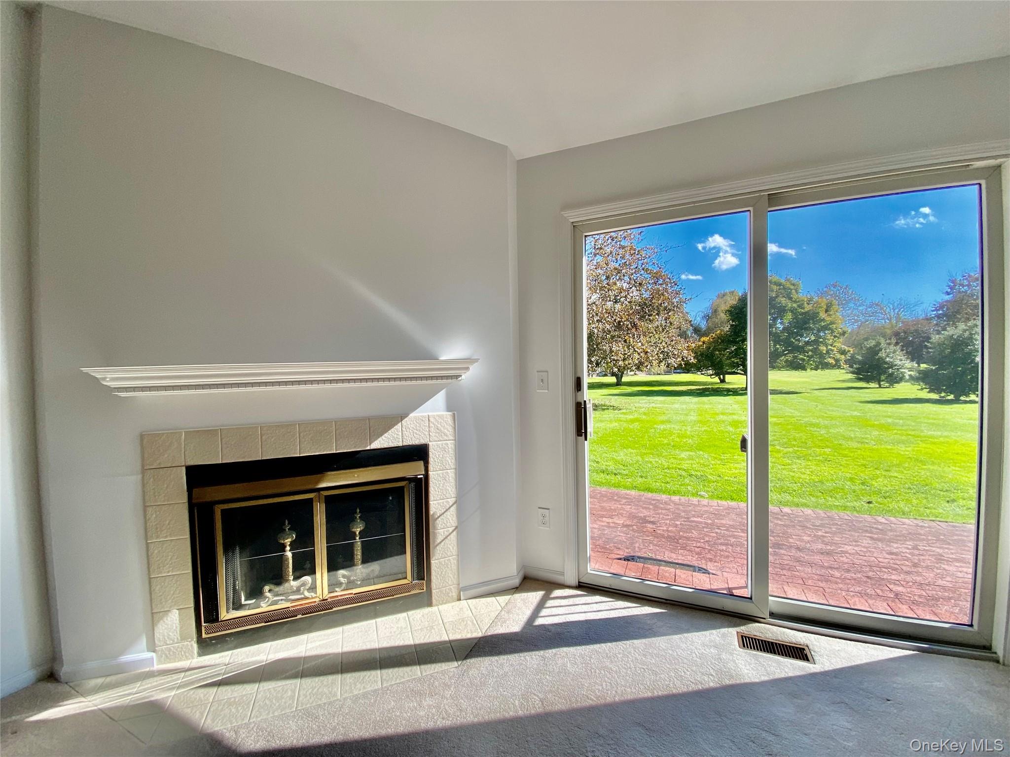 #4 photo, 2555 Youngs Avenue, サフォーク郡 Southold , NY 11971