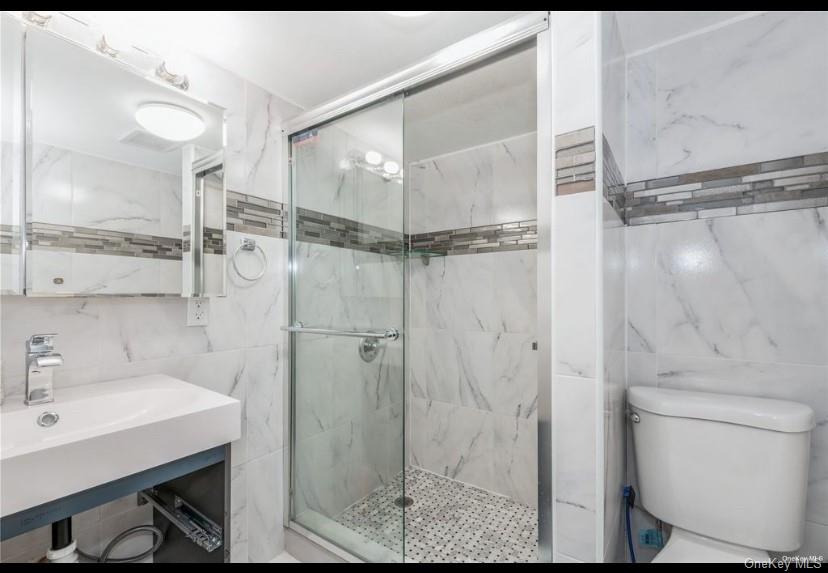 #10 photo, 63-64 110St, クイーンズ区 Forest Hills , NY 11375