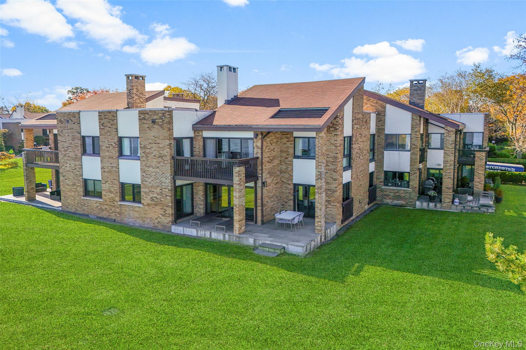 #18 photo, 17 Waters Edge, Rye , NY 10580