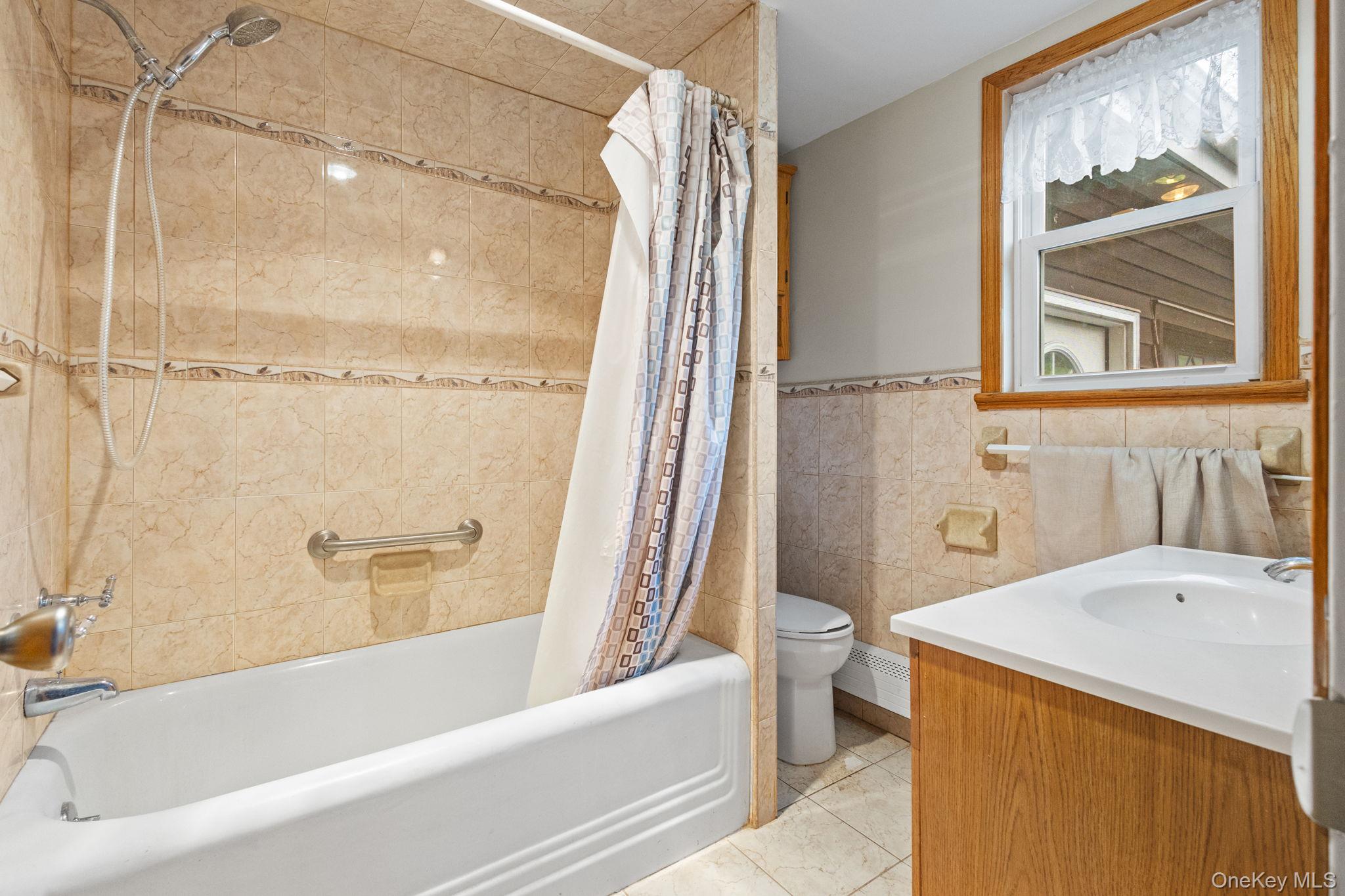 #8 photo, 570 Western Highway, Blauvelt , NY 10913