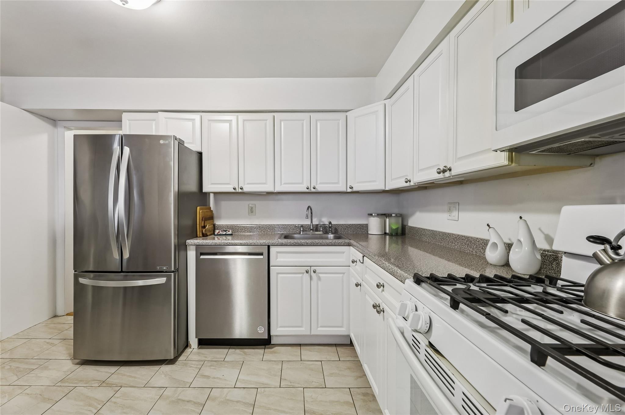 #5 photo, 10 Brevoort Drive, Pomona , NY 10970