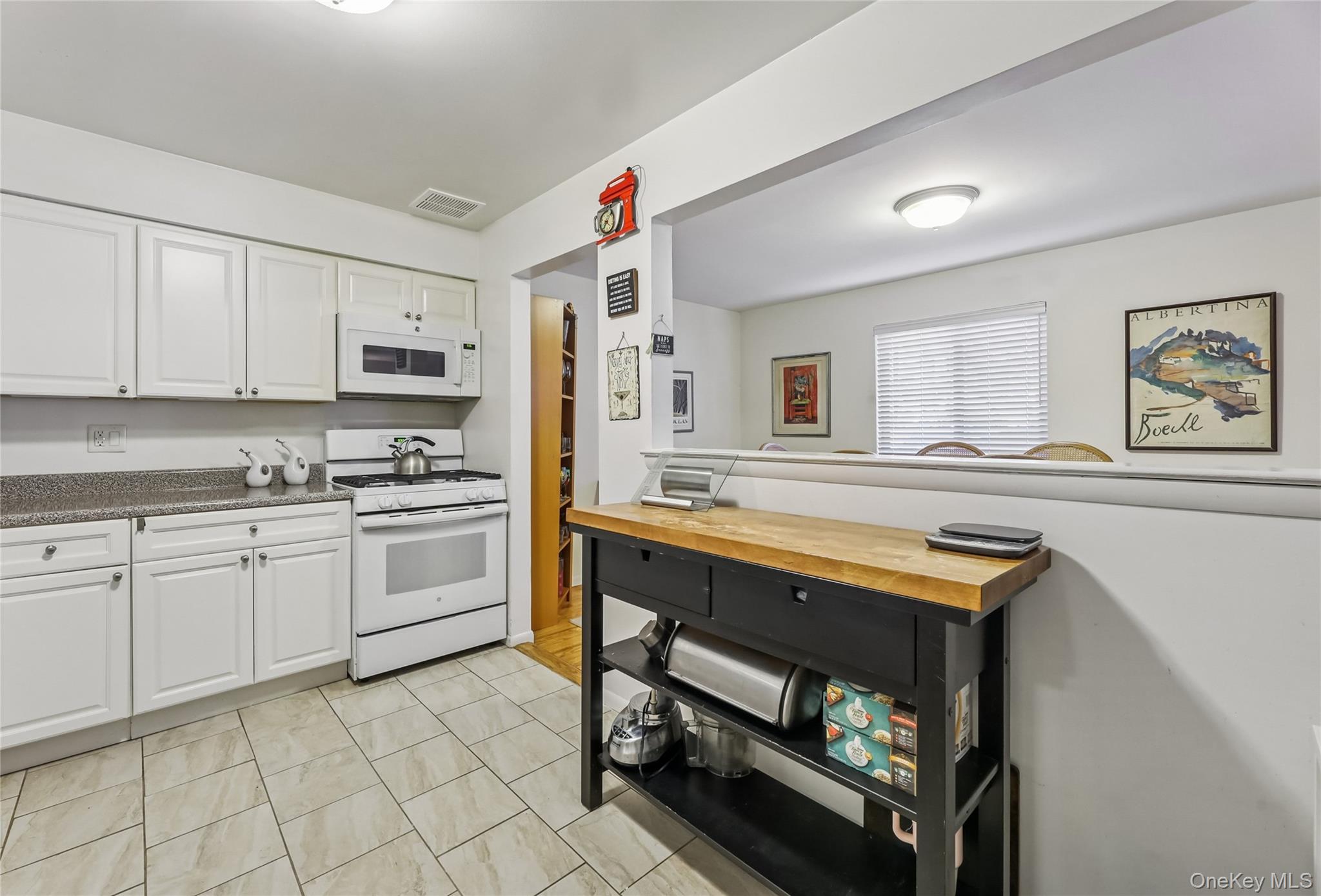 #6 photo, 10 Brevoort Drive, Pomona , NY 10970