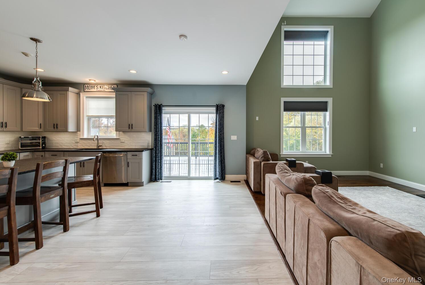 #18 photo, 140 Stratford Drive, Poughkeepsie , NY 12603