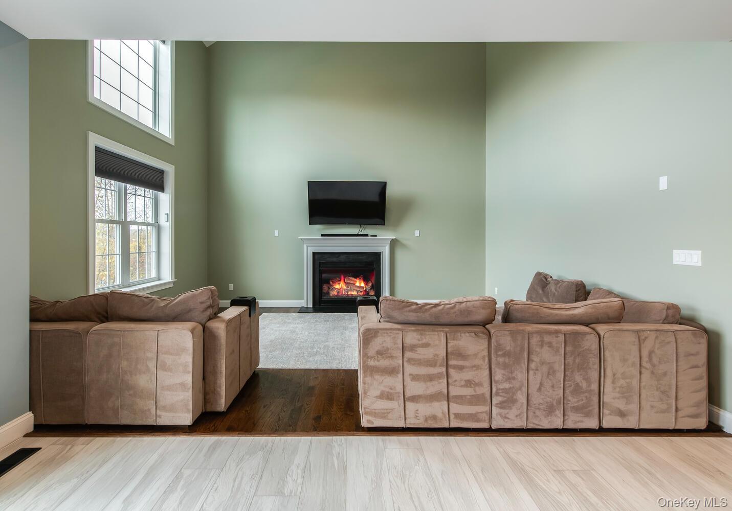 #19 photo, 140 Stratford Drive, Poughkeepsie , NY 12603