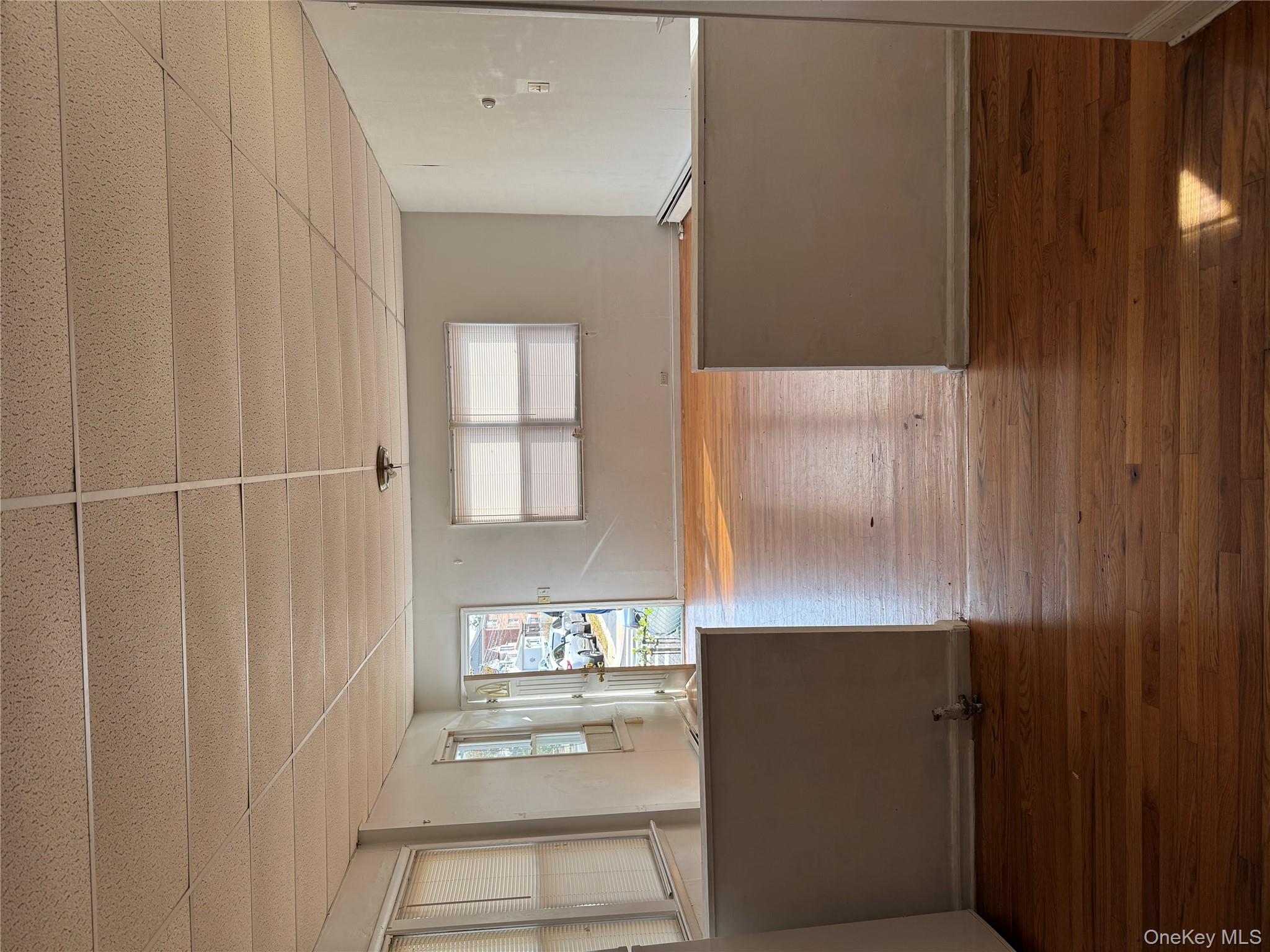 #6 photo, 3255A Barkley Avenue, ブロンクス区 Bronx , NY 10465