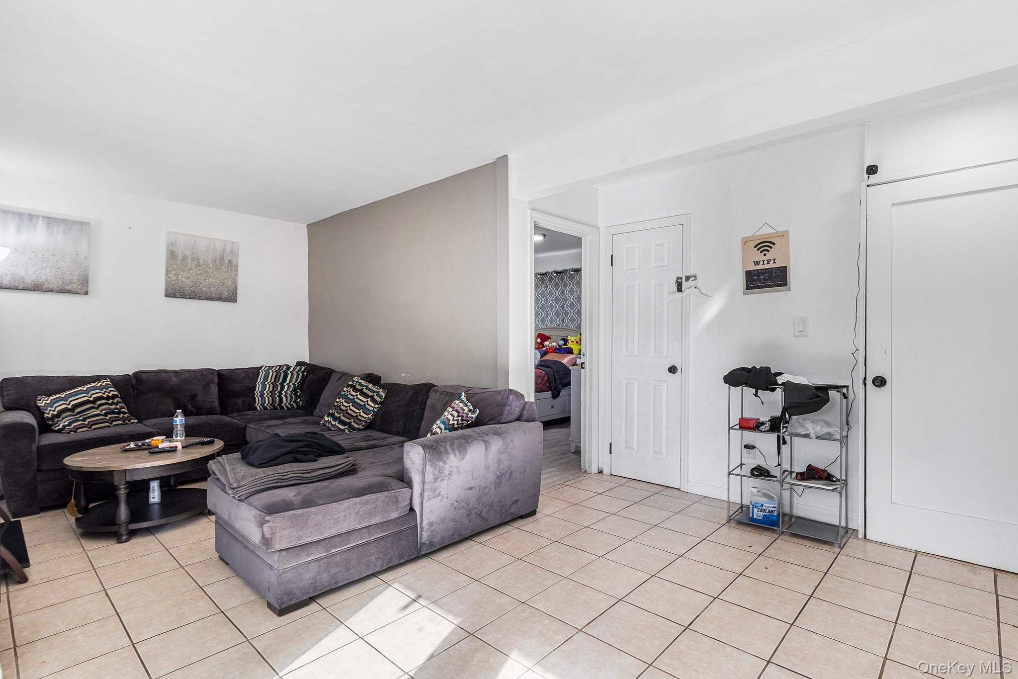 #17 photo, 20 Malcolm Street, サフォーク郡 Bellport , NY 11713