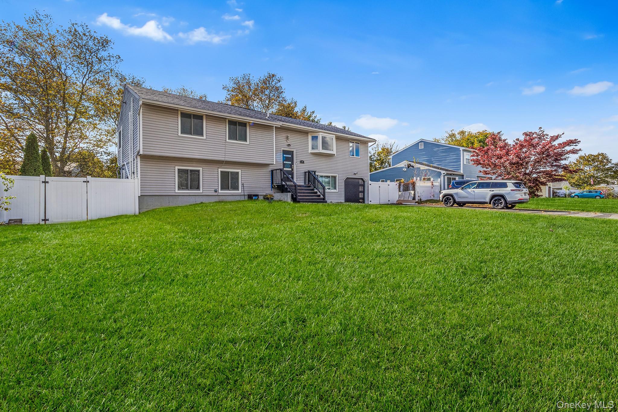 #2 photo, 20 Malcolm Street, サフォーク郡 Bellport , NY 11713