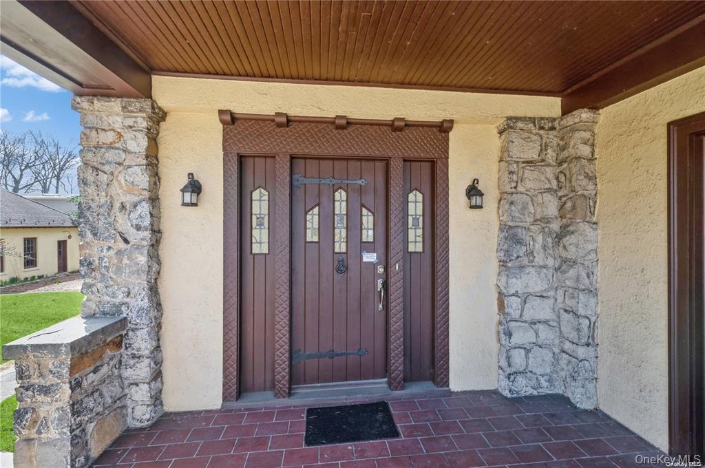 #3 photo, 180-24 Grand Central Parkway, 皇后区 牙买加豪宅 Jamaica Estates , NY 11432