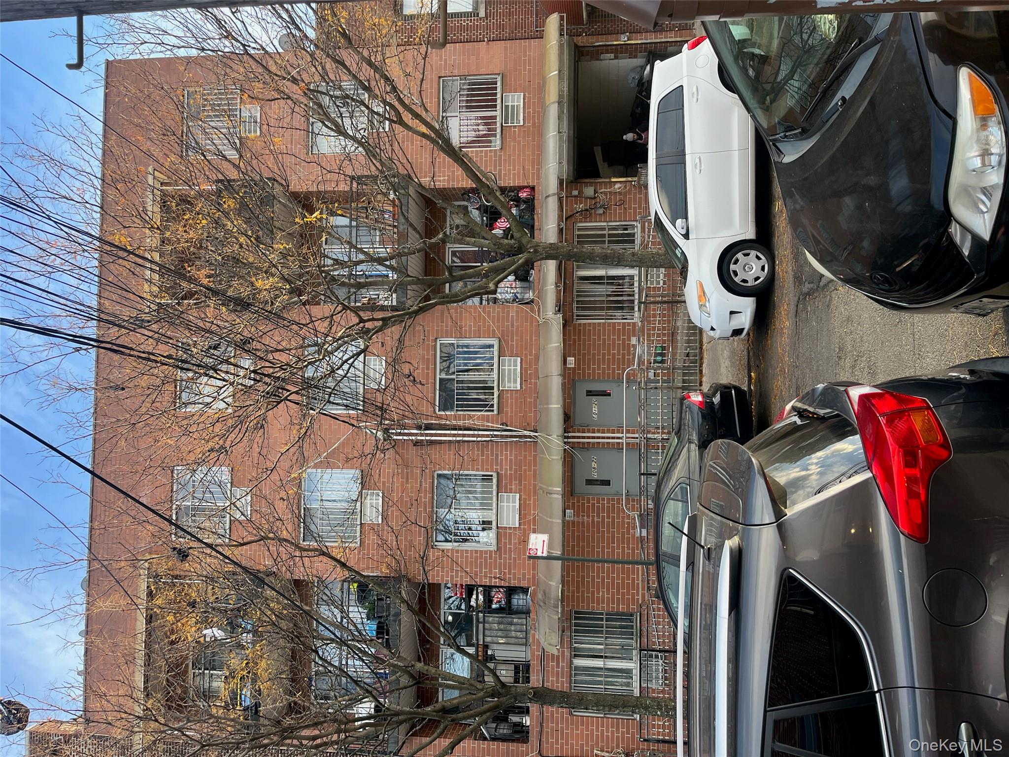 #3 photo, 108-22 38 Avenue, 皇后區 可樂娜 Corona , NY 11368