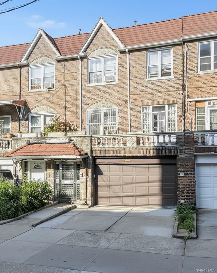 #1 photo, 64-05 102nd street, クイーンズ区 Forest Hills , NY 11375