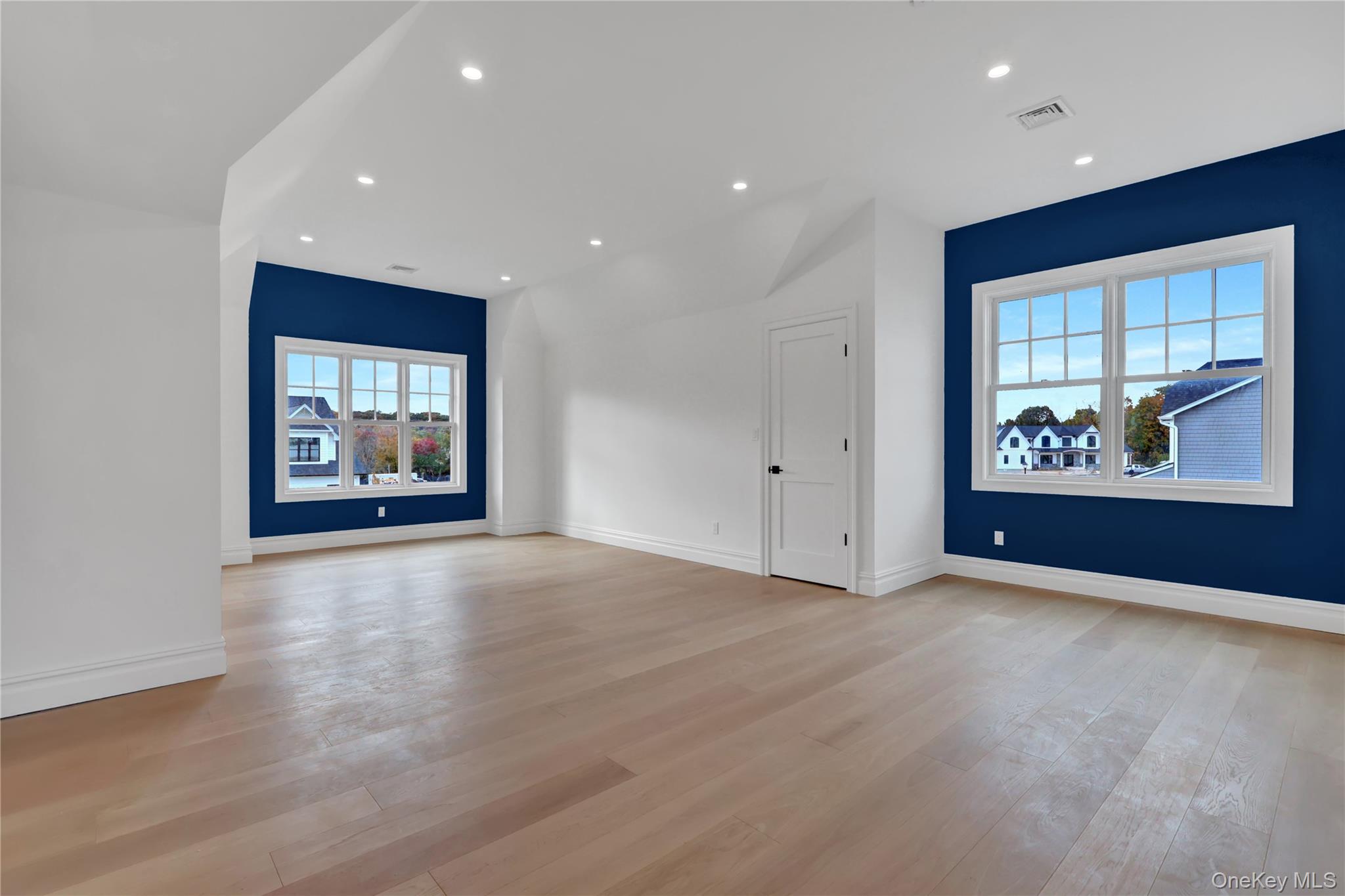 #17 photo, 24 Estates Circle, サフォーク郡 Melville , NY 11747