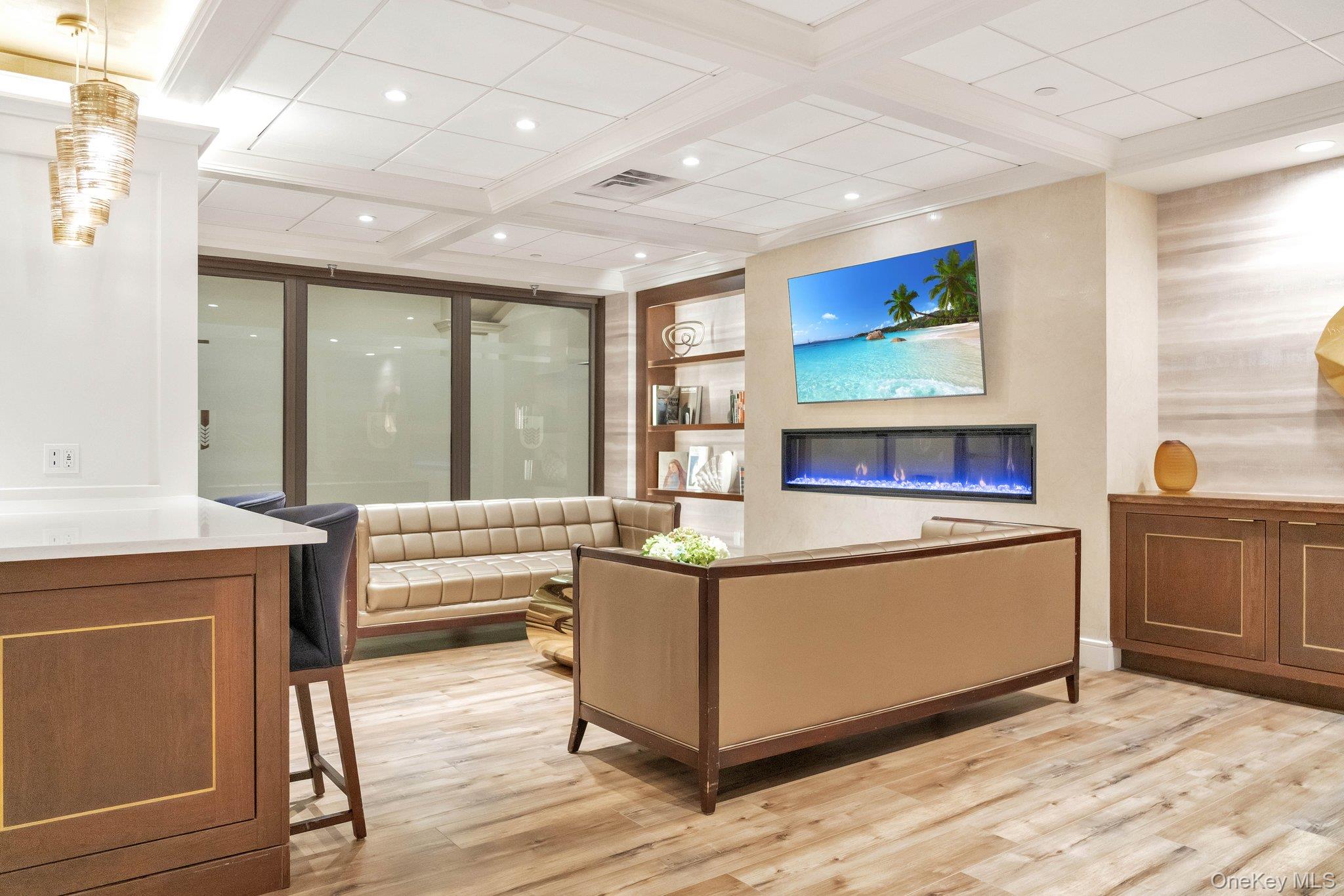 #14 photo, 27010 Grand Central Parkway, クイーンズ区 Floral Park , NY 11005