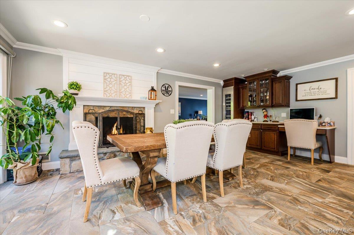 #13 photo, 75 Karol Place, Muttontown , NY 11753