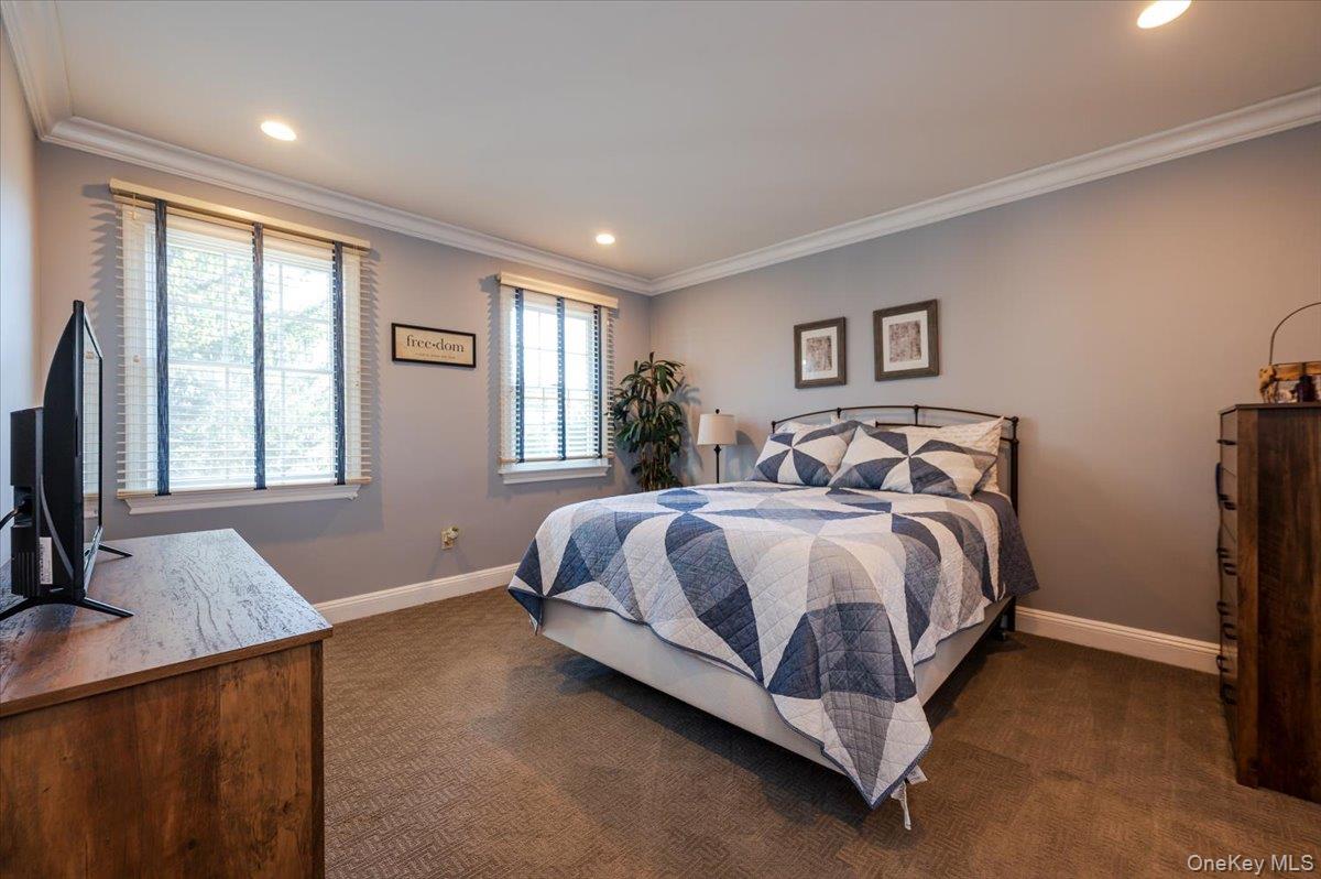 #19 photo, 75 Karol Place, Muttontown , NY 11753