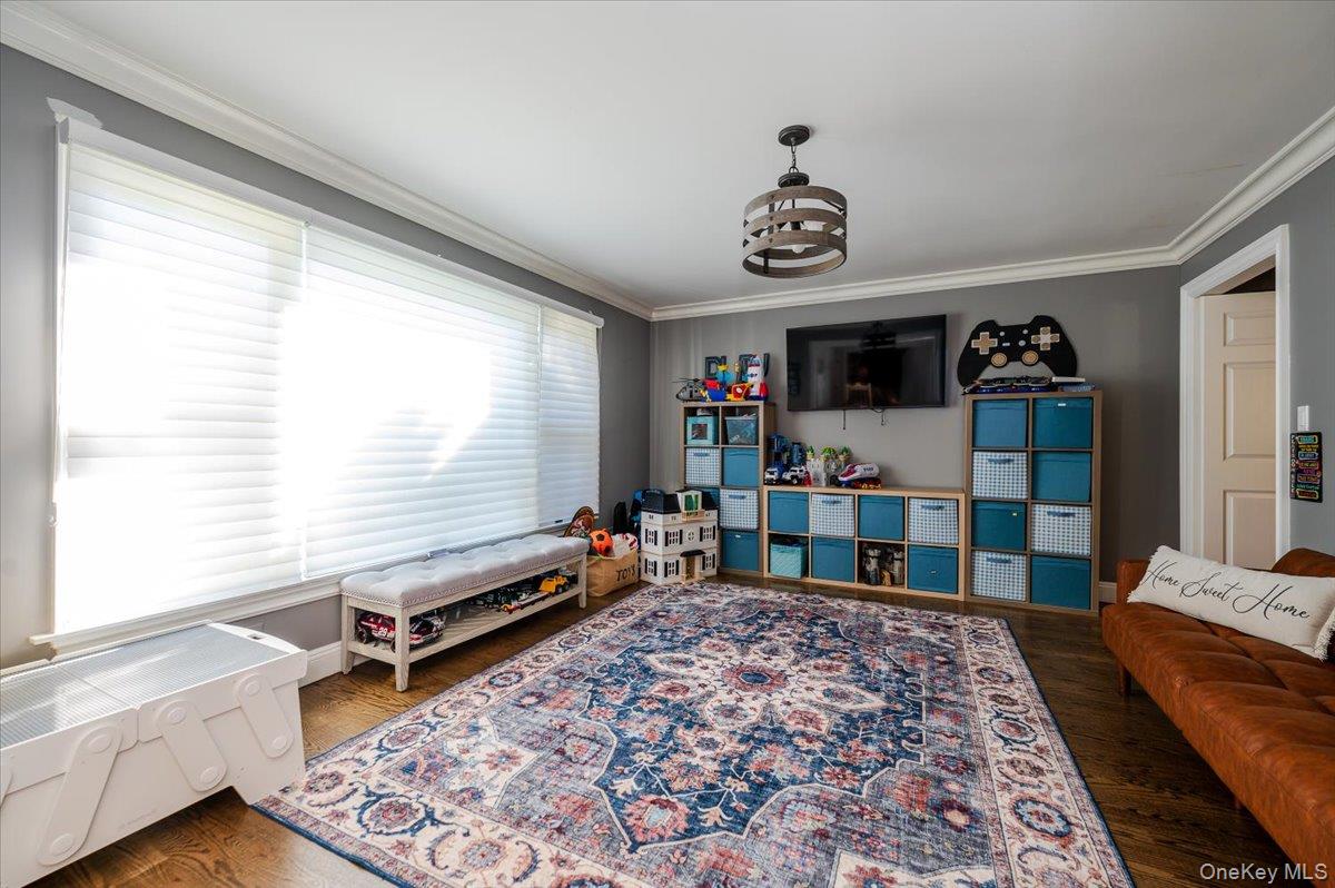 #7 photo, 75 Karol Place, Muttontown , NY 11753