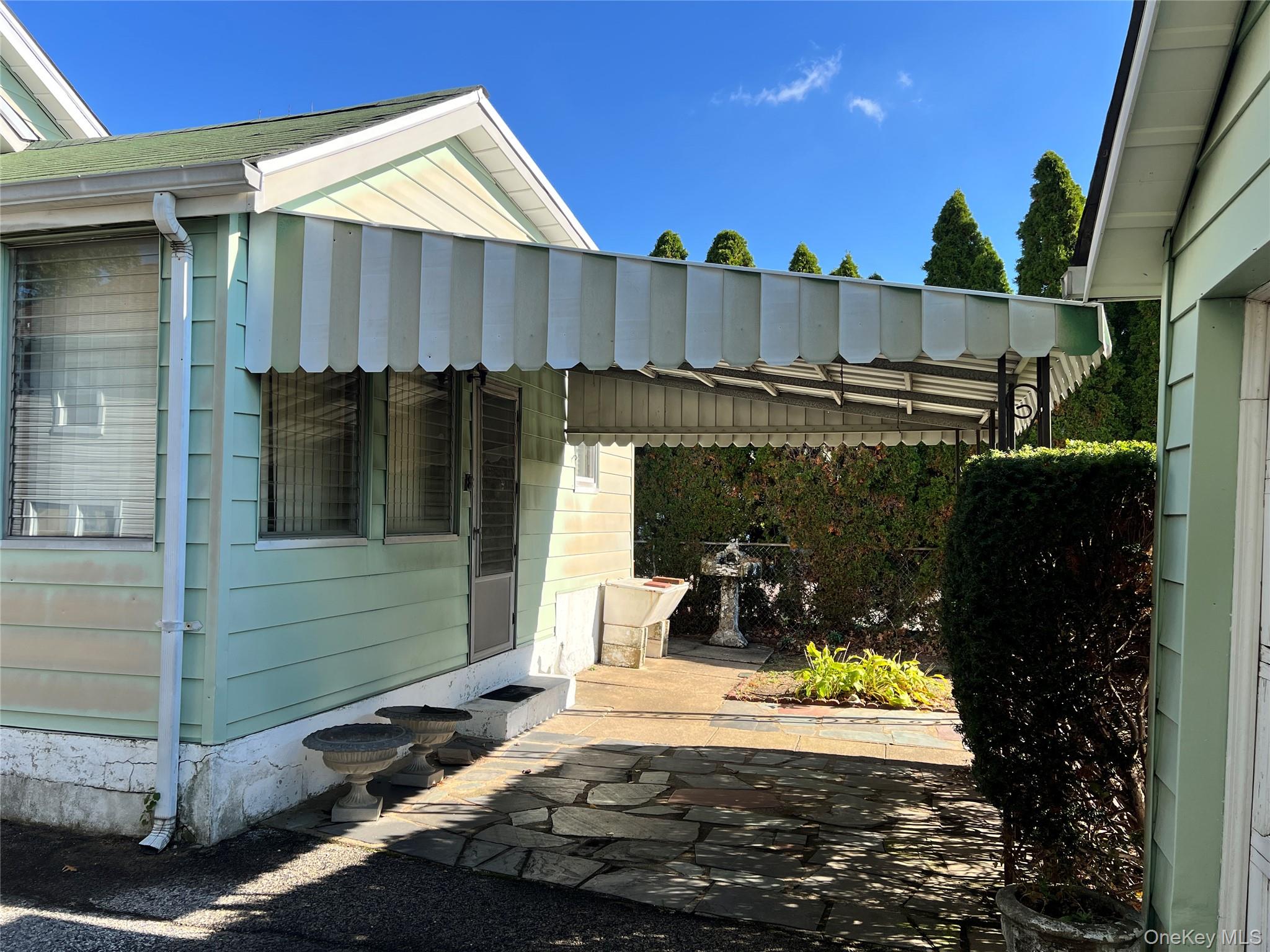 #5 photo, 40 Lafayette Avenue, Westbury , NY 11590