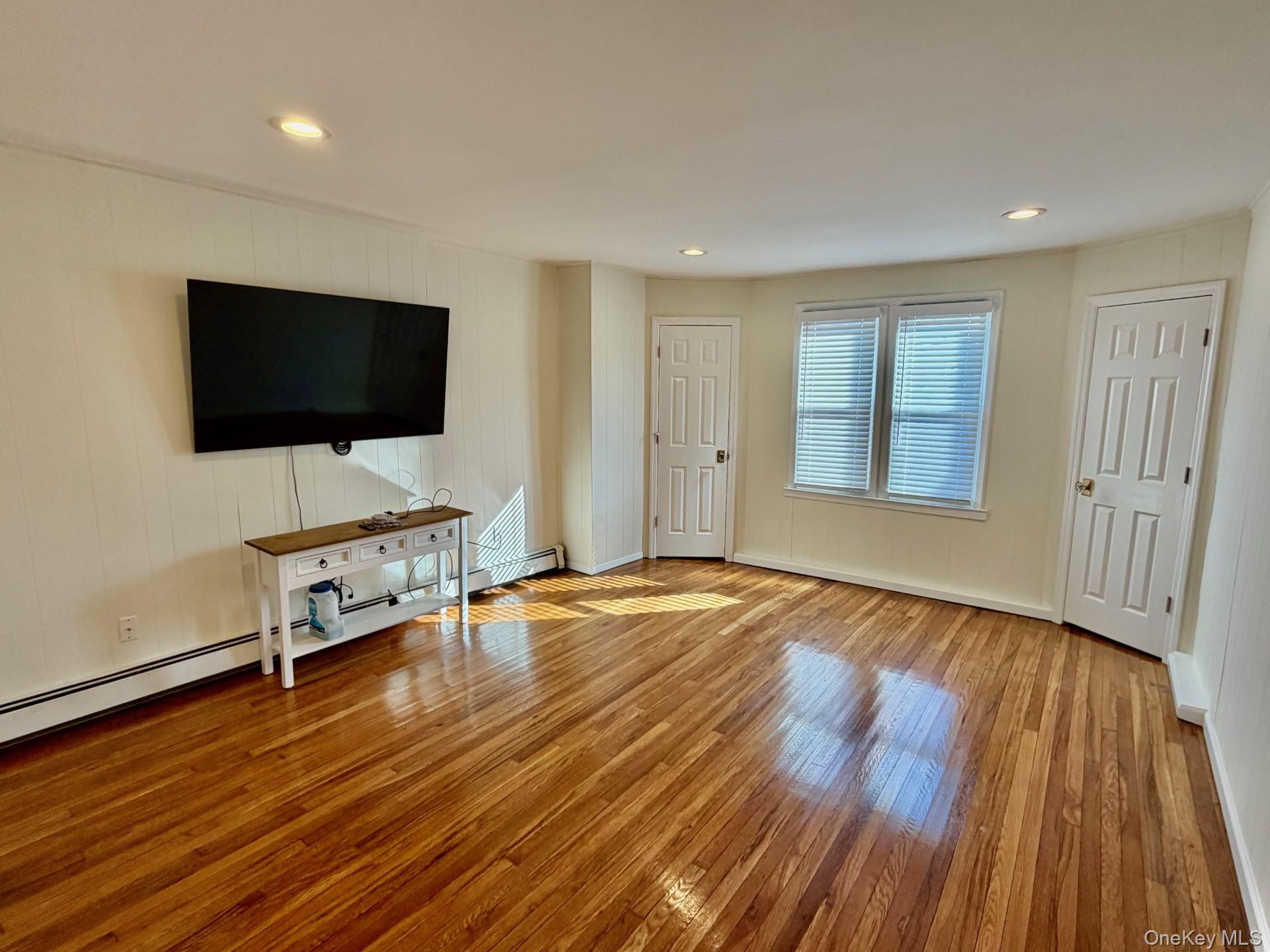 #1 photo, 211 W Walnut, ナッソー郡 Long Beach , NY 11561