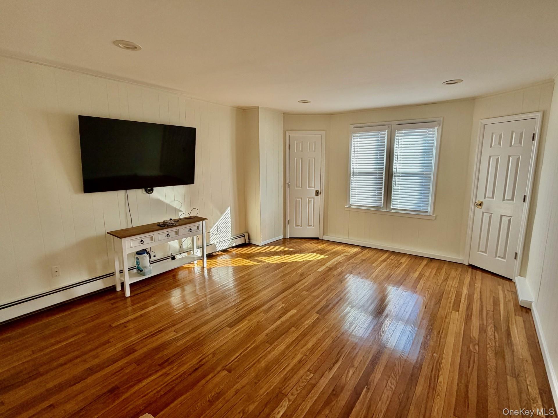 #11 photo, 211 W Walnut, ナッソー郡 Long Beach , NY 11561