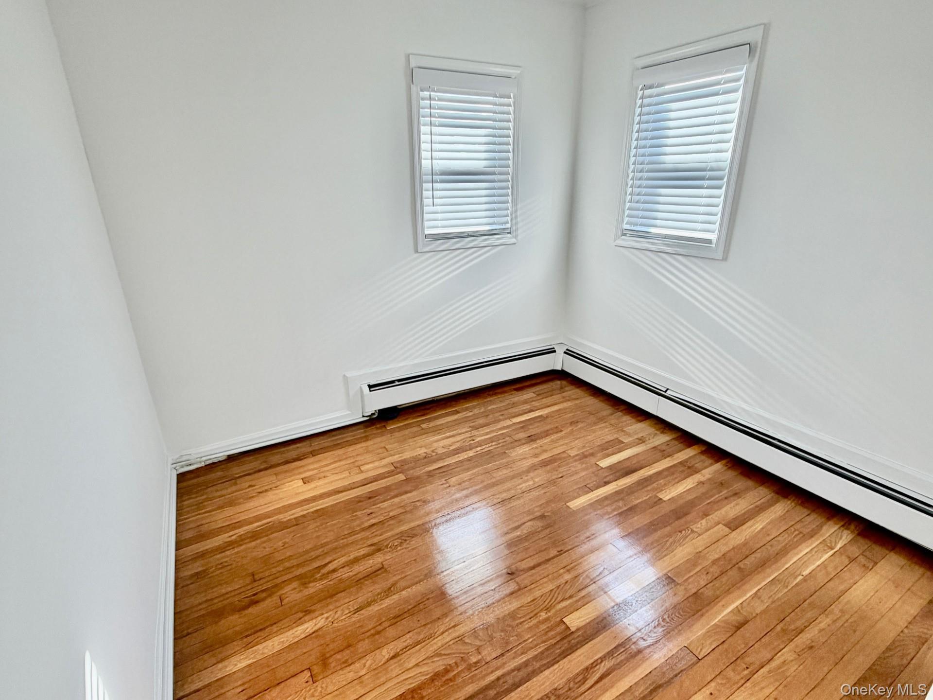 #2 photo, 211 W Walnut, ナッソー郡 Long Beach , NY 11561