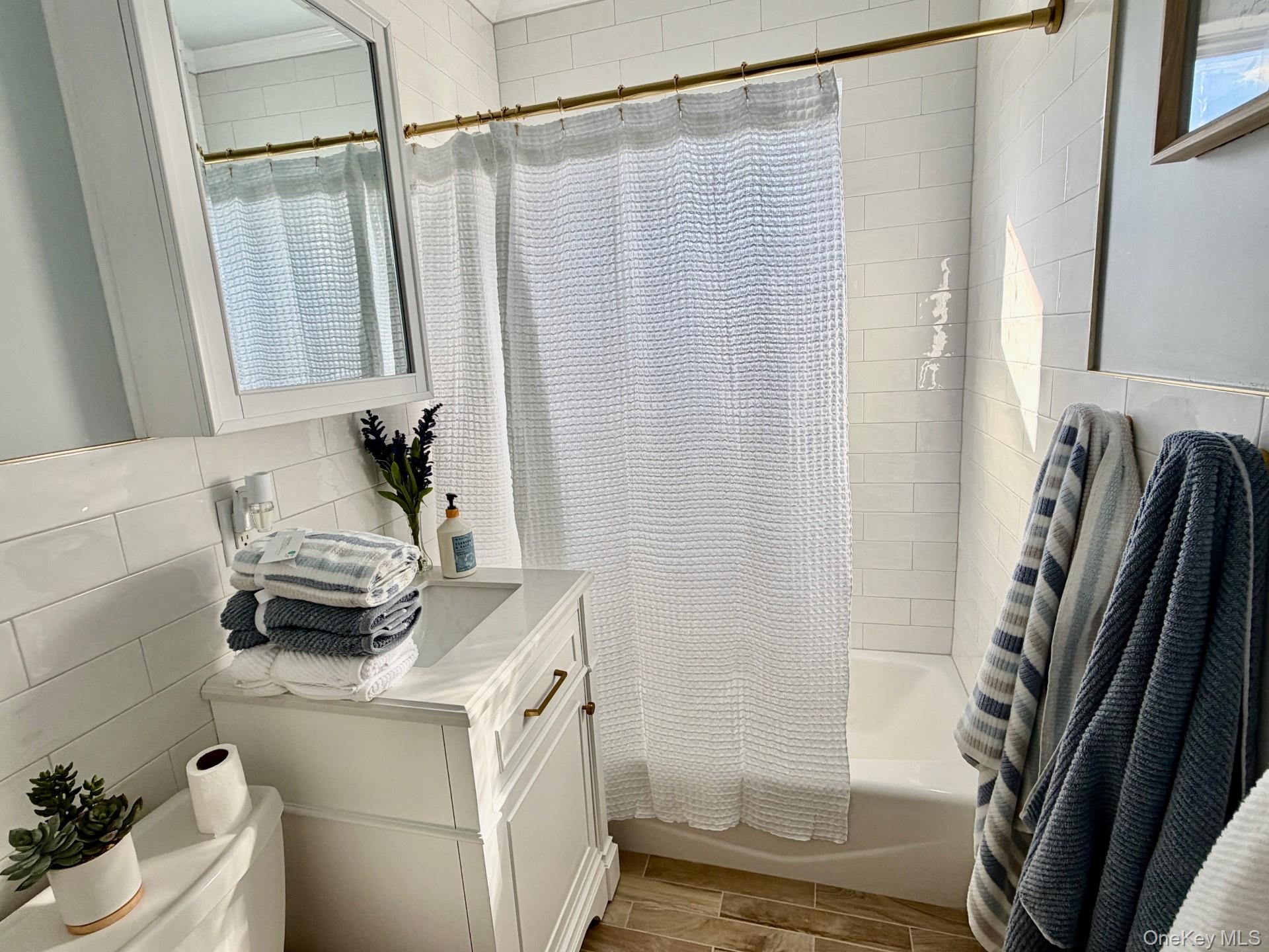 #4 photo, 211 W Walnut, ナッソー郡 Long Beach , NY 11561