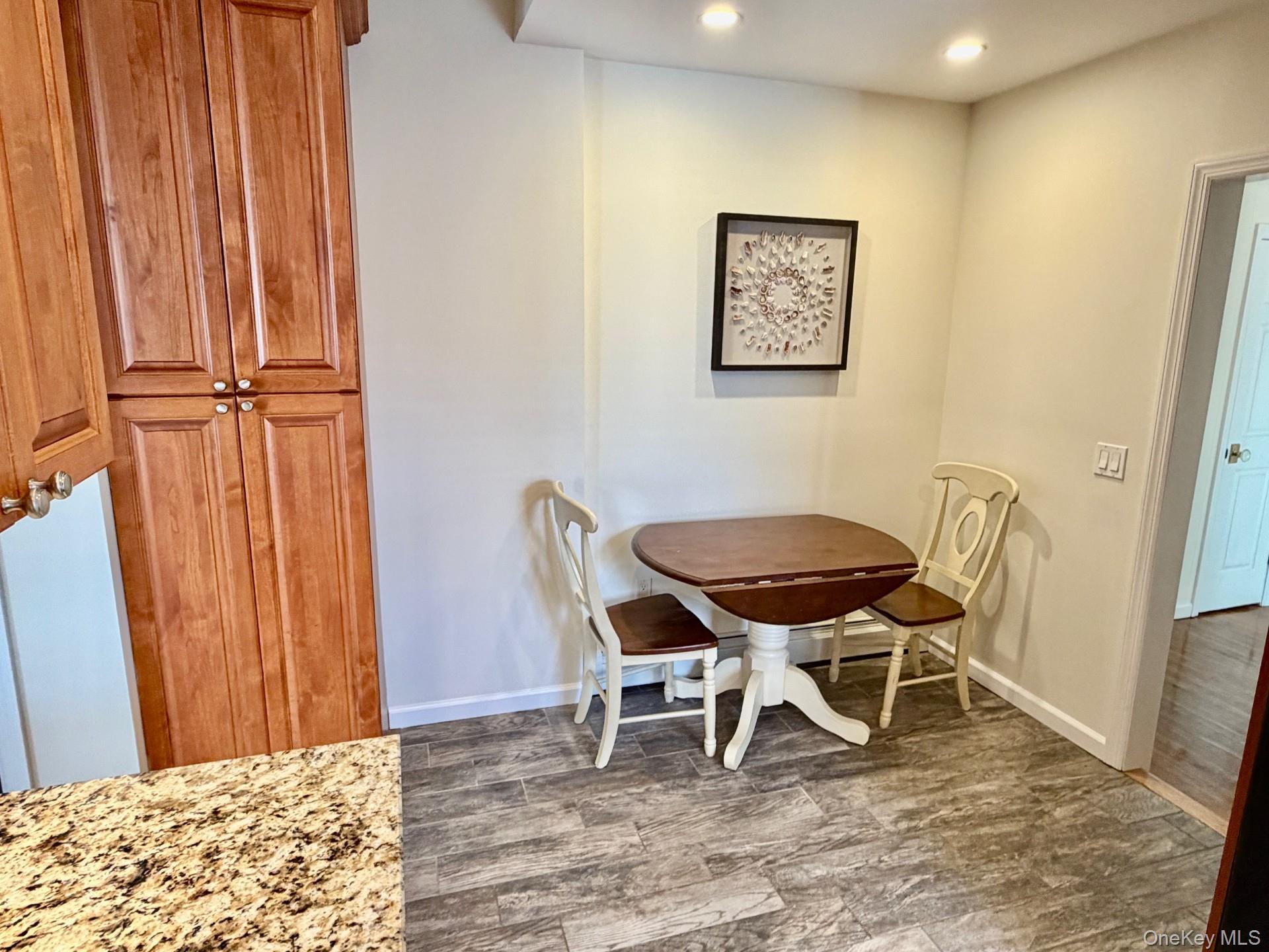 #9 photo, 211 W Walnut, ナッソー郡 Long Beach , NY 11561