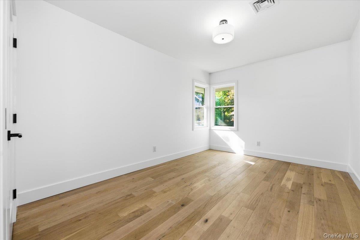 #16 photo, 559 Linda Lane, ナッソー郡 Woodmere , NY 11598