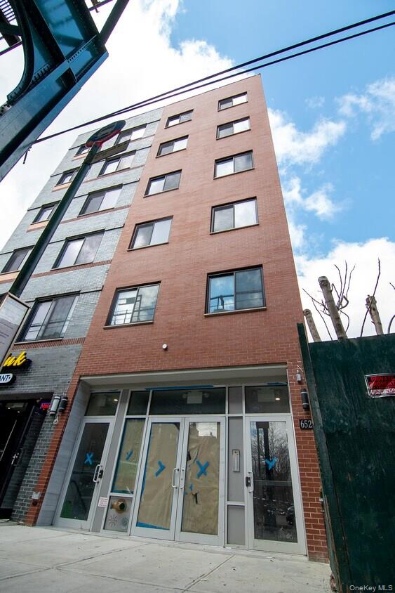 #2 photo, 65-27 Roosevelt Avenue, クイーンズ区 Woodside , NY 11377