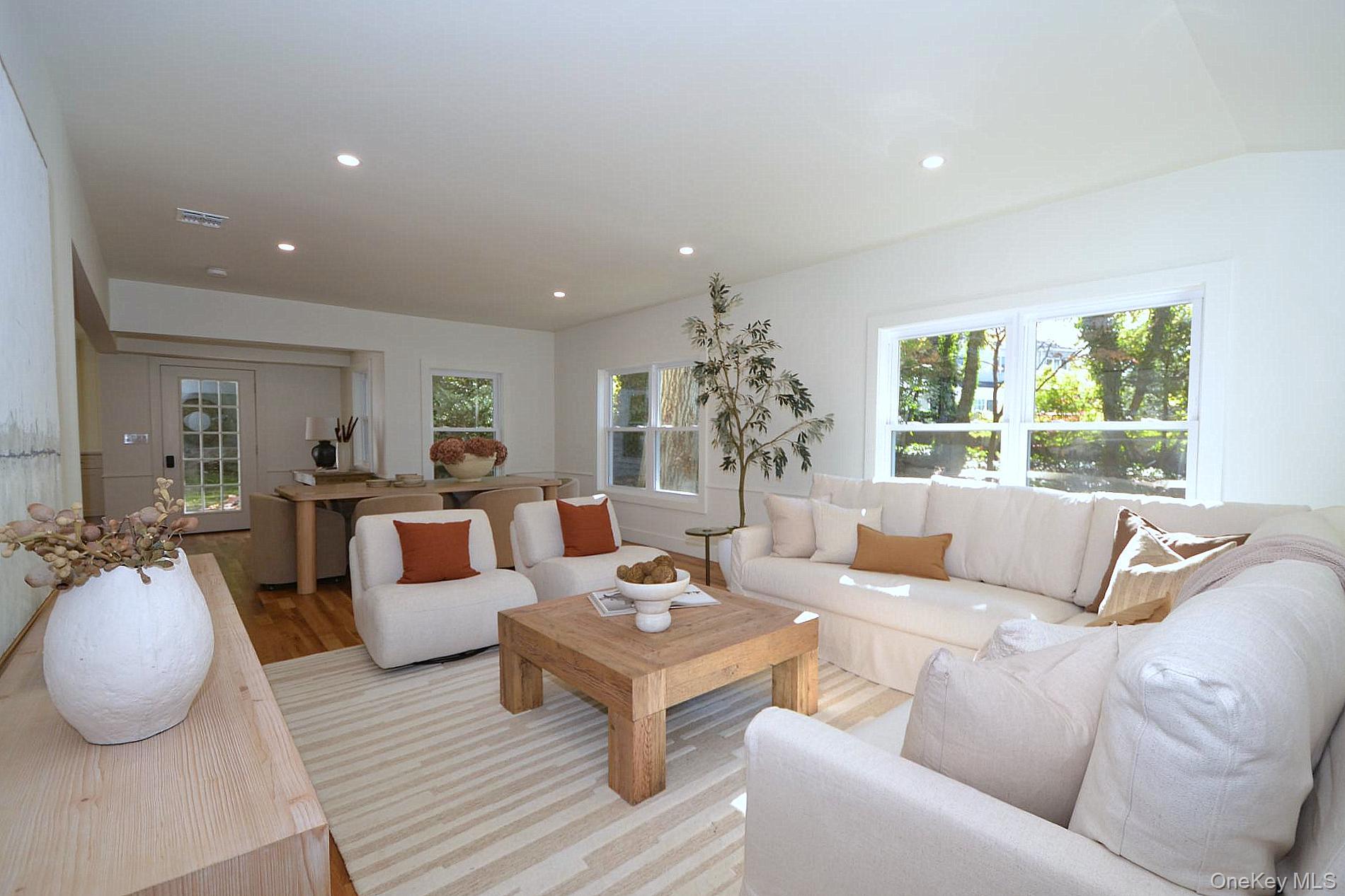 #14 photo, 317 Elwood Road, サフォーク郡 East Northport , NY 11731