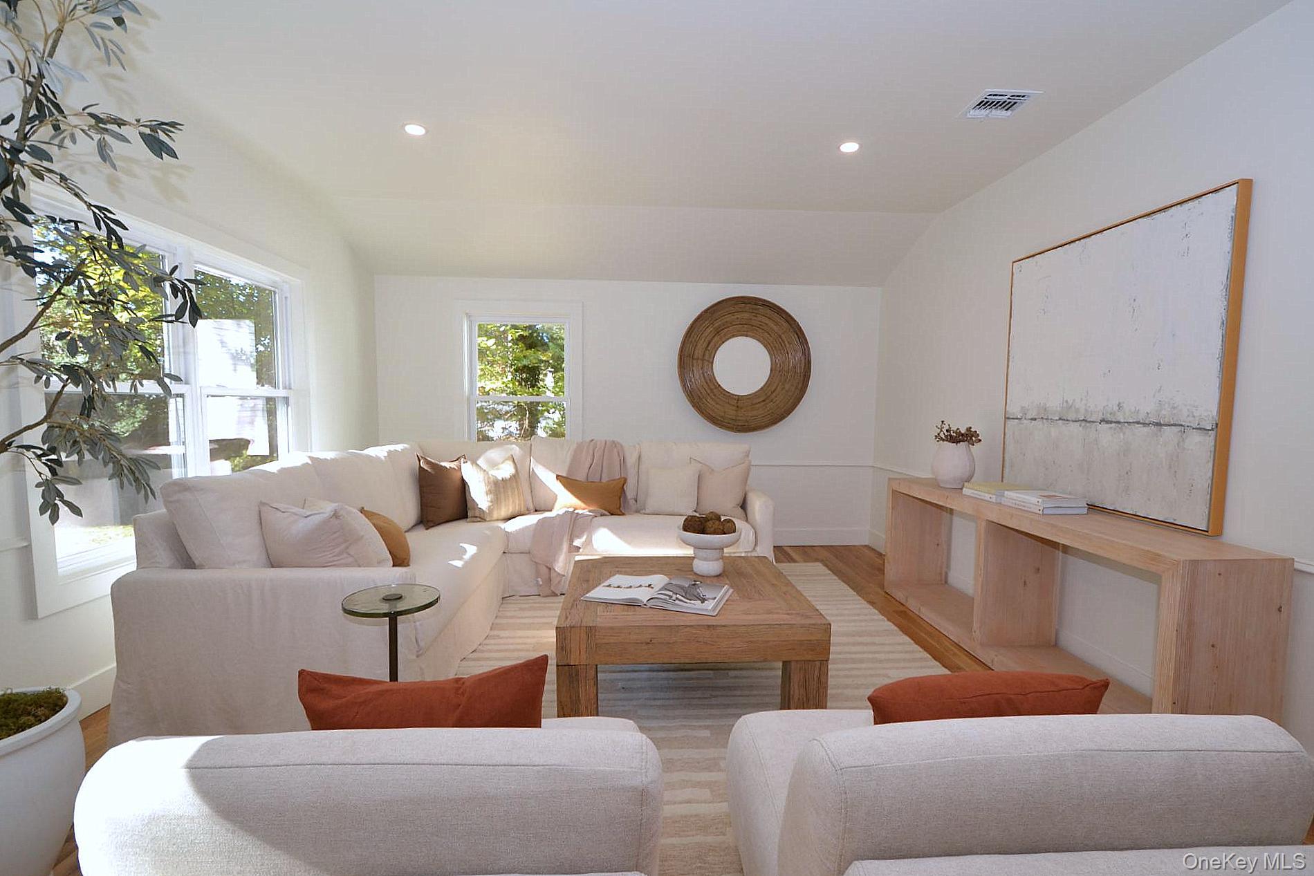 #16 photo, 317 Elwood Road, サフォーク郡 East Northport , NY 11731